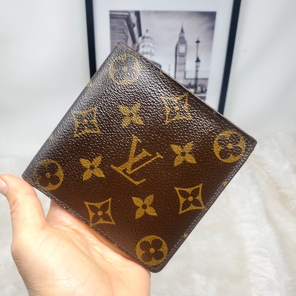 Louis Vuitton Monogram Wallet - Picture 1 of 10